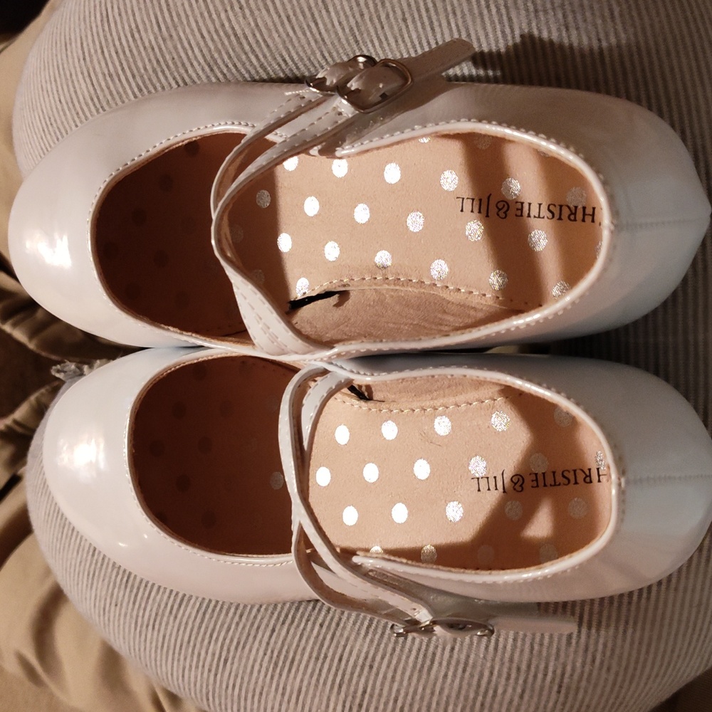 Girl dress shoes